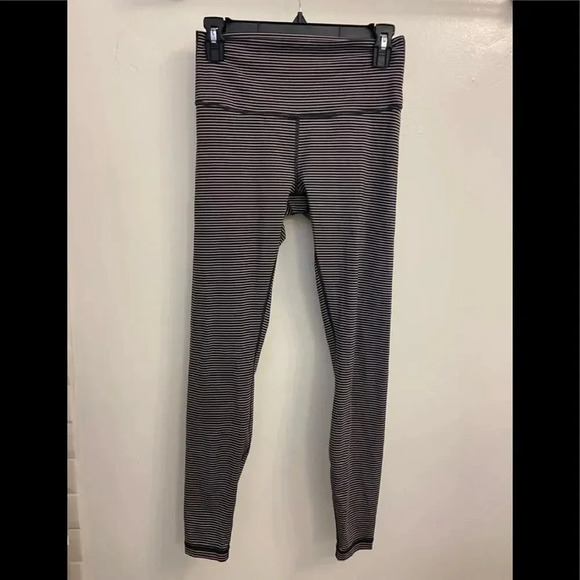 Lululemon Wunder Under High-Rise Tight 28' Luxtreme Gray & Pink Leggings Size 8 - Picture 5 of 7